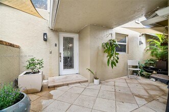 505 Maplewood Dr in Greenacres, FL - Building Photo - Building Photo