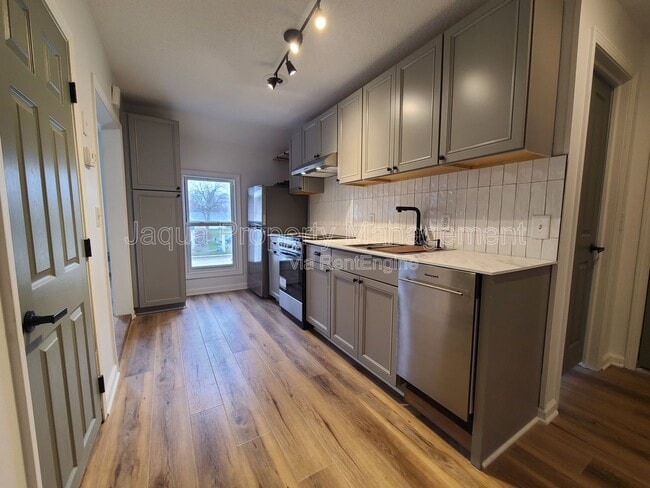 556 Broadway St in South Haven, MI - Building Photo - Building Photo