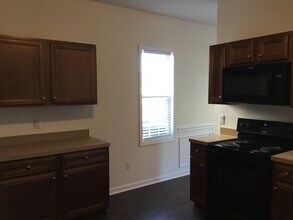 2321 King Malcolm Ln in Zebulon, NC - Building Photo - Building Photo