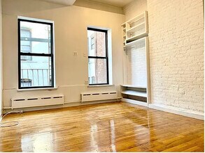 1370-1374 York Ave in New York, NY - Building Photo - Building Photo