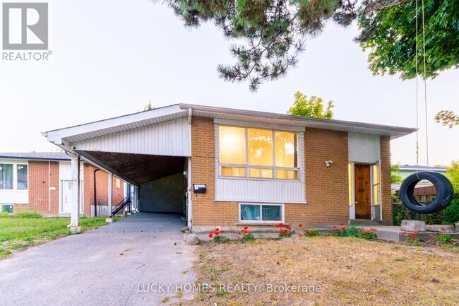 43 Berner Trail in Toronto, ON - Building Photo - Building Photo