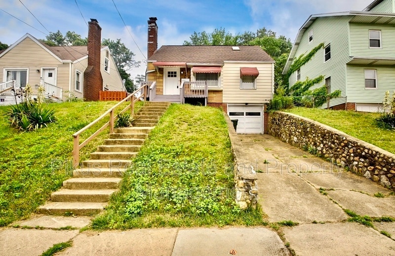 527 23rd St NW in Canton, OH - Building Photo