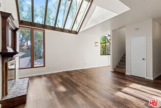 11601 Montana Ave in Los Angeles, CA - Building Photo - Building Photo