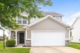 15397 Dry Creek Rd in Noblesville, IN - Foto de edificio - Building Photo