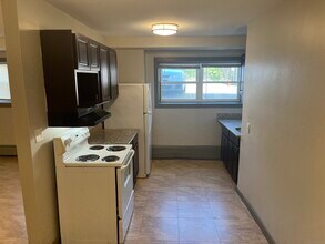32 Cook Ave in Meriden, CT - Building Photo - Building Photo