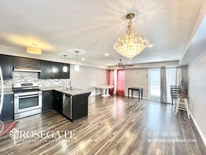 816 Stonegate Dr in Woodstock, ON - Building Photo - Building Photo