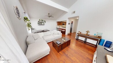 5123 Longfellow Way in Oxnard, CA - Building Photo - Building Photo