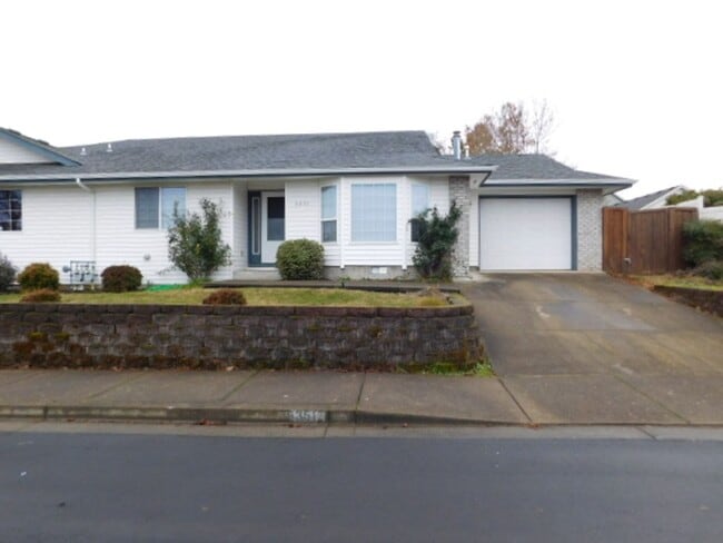 property at 5351 Landon St SE