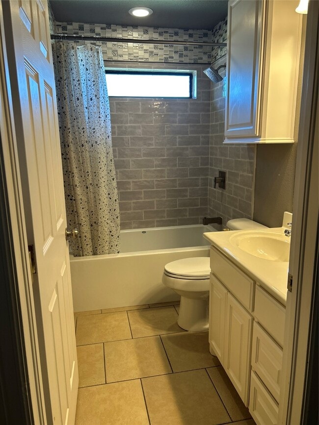 property at 113 Eagle Nest Ct