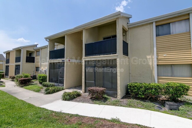property at 944 N Lake Destiny Rd