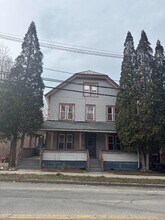 293 Cole Ave in Williamstown, MA - Building Photo - Building Photo