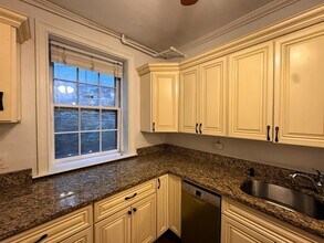 1253 Beacon St in Brookline, MA - Building Photo - Building Photo