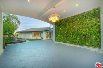 1474 Carla Ridge in Beverly Hills, CA - Building Photo - Building Photo