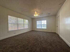11005 Woodway Dr in Waco, TX - Building Photo - Building Photo