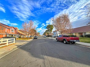 37511 Sabal St in Palmdale, CA - Building Photo - Building Photo