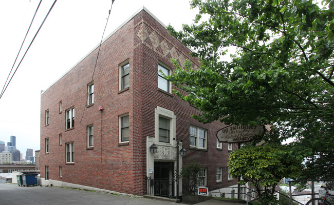 St.Ingbert Apartments in Seattle, WA - Foto de edificio - Building Photo