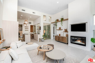 2407 San Marco Dr in Los Angeles, CA - Building Photo - Building Photo