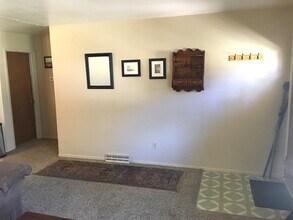 523 N Bryan Ave, Unit #2 in Fort Collins, CO - Foto de edificio - Building Photo