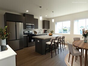 2410 Carmona Ave in Los Angeles, CA - Building Photo - Building Photo