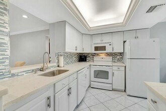 14823 Cumberland Dr in Delray Beach, FL - Building Photo - Building Photo