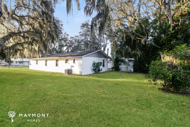 222 Hamolia Ave in Polk City, FL - Building Photo - Building Photo