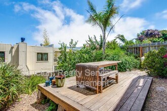 661 Peralta Ave in San Francisco, CA - Building Photo - Building Photo