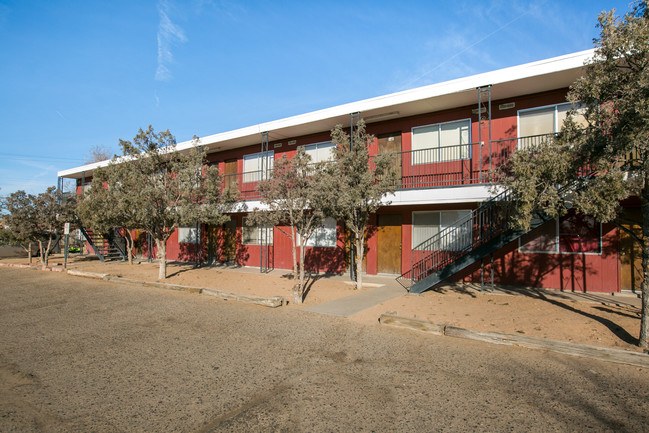 Oakley Apartments in Albuquerque, NM - Building Photo - Building Photo