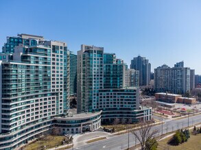 The Continental in Toronto, ON - Building Photo - Building Photo