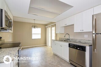 510 Lisa Ln in Brandon, FL - Building Photo - Building Photo