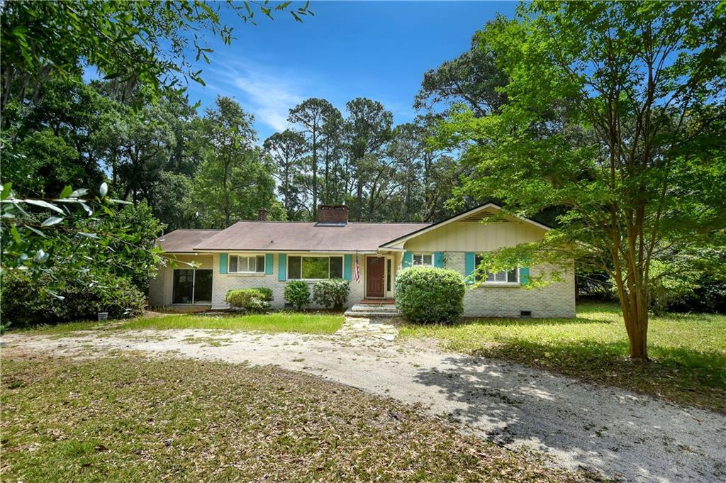 106 Dodge Rd in St. Simons Island, GA - Foto de edificio
