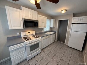 1421 E 14 Mile Rd in Birmingham, MI - Building Photo - Building Photo