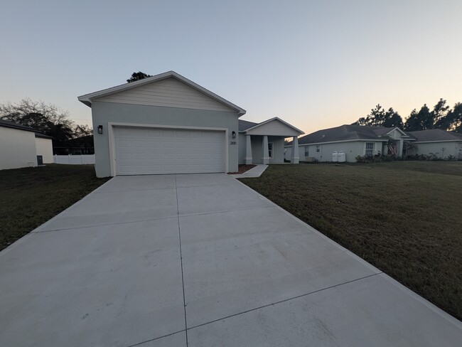 2100 Cogan Dr in Palm Bay, FL - Building Photo - Building Photo