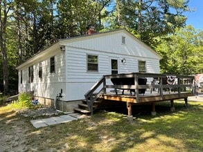564 Meadow Rd in Casco, ME - Building Photo - Building Photo