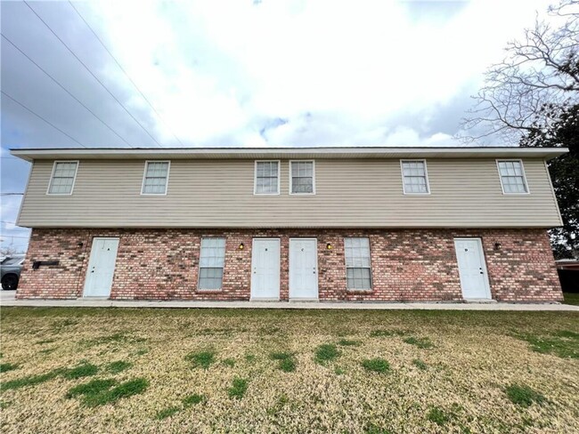 1413 Central Ave-Unit -A in Westwego, LA - Building Photo - Building Photo