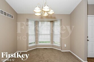 611 Foxtail Dr in Florissant, MO - Building Photo - Building Photo