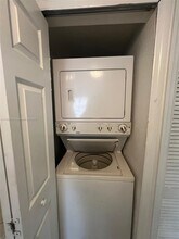 1241 SE 29th St in Homestead, FL - Building Photo - Building Photo