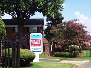 Valley Forge in Memphis, TN - Building Photo - Building Photo