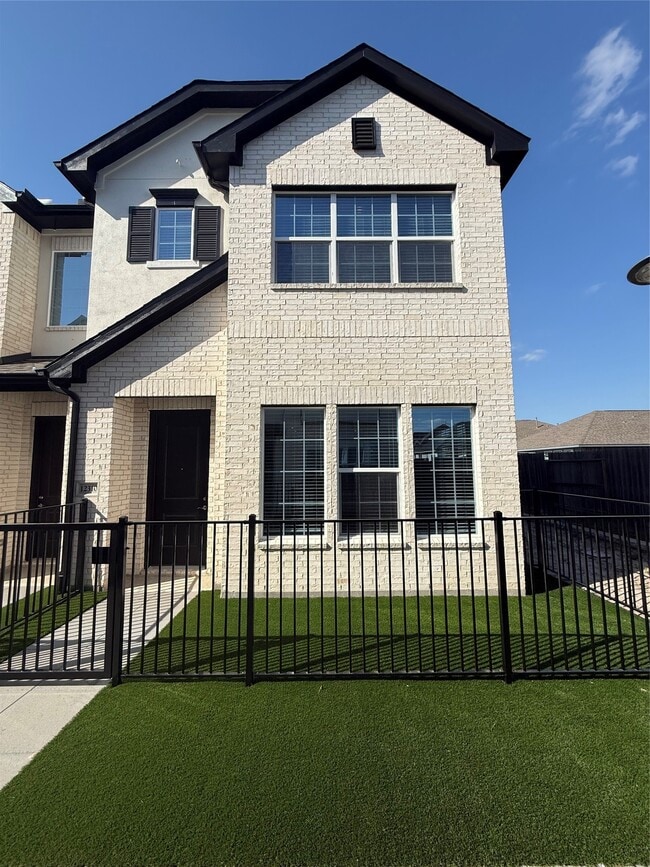 property at 12310 Monarch Mls Dr