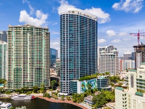 Icon Las Olas in Fort Lauderdale, FL - Foto de edificio - Building Photo
