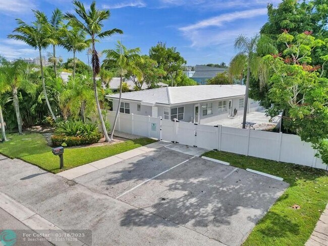 4422 Sea Grape Dr