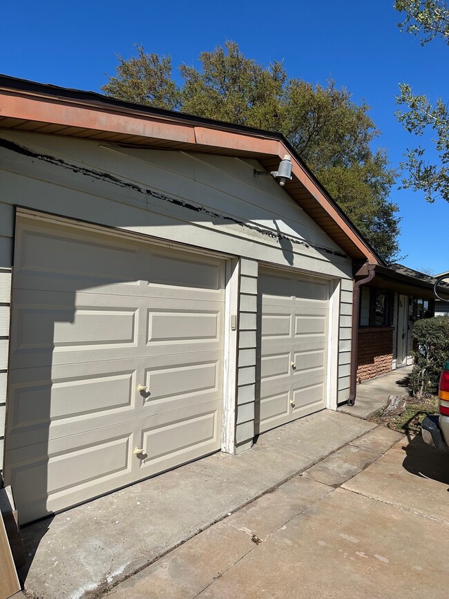 3517 Tanglebriar Dr in Pasadena, TX - Building Photo - Building Photo