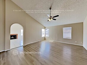 8414 W Windrose Dr in Peoria, AZ - Building Photo - Building Photo