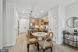 43601 Charitable St in Ashburn, VA - Building Photo - Building Photo