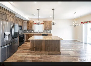 2845 Brooklyn St in Ammon, ID - Building Photo - Building Photo