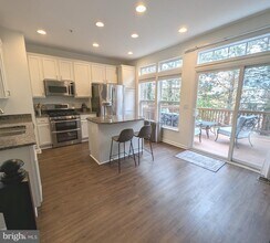 2922 Huntington Grove Square in Alexandria, VA - Building Photo - Building Photo