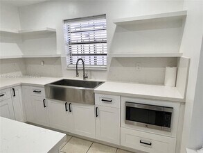 6241 SW 138th Ct in Miami, FL - Building Photo - Building Photo