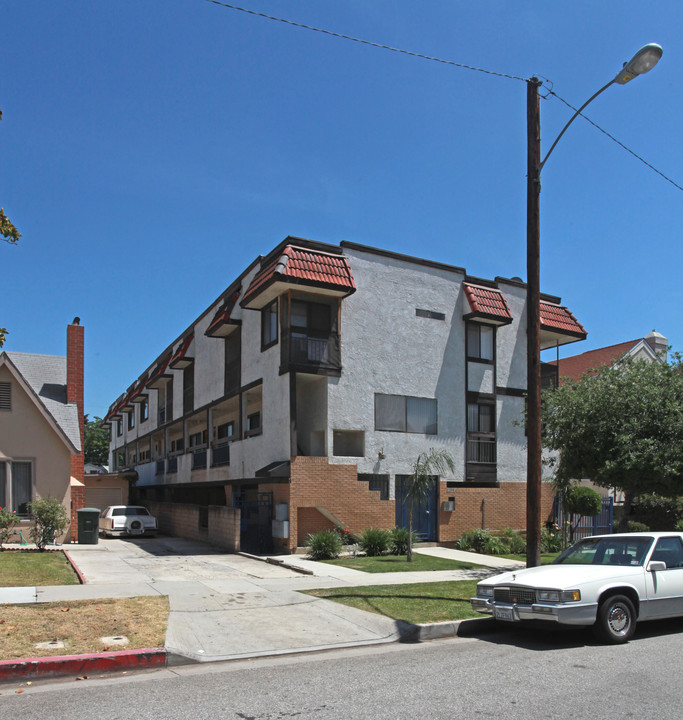 1054 Thompson Ave in Glendale, CA - Foto de edificio