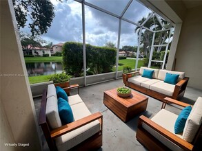 16125 Opal Creek Dr in Weston, FL - Foto de edificio - Building Photo