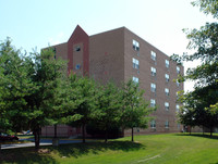 East Penn Place in Emmaus, PA - Foto de edificio - Building Photo