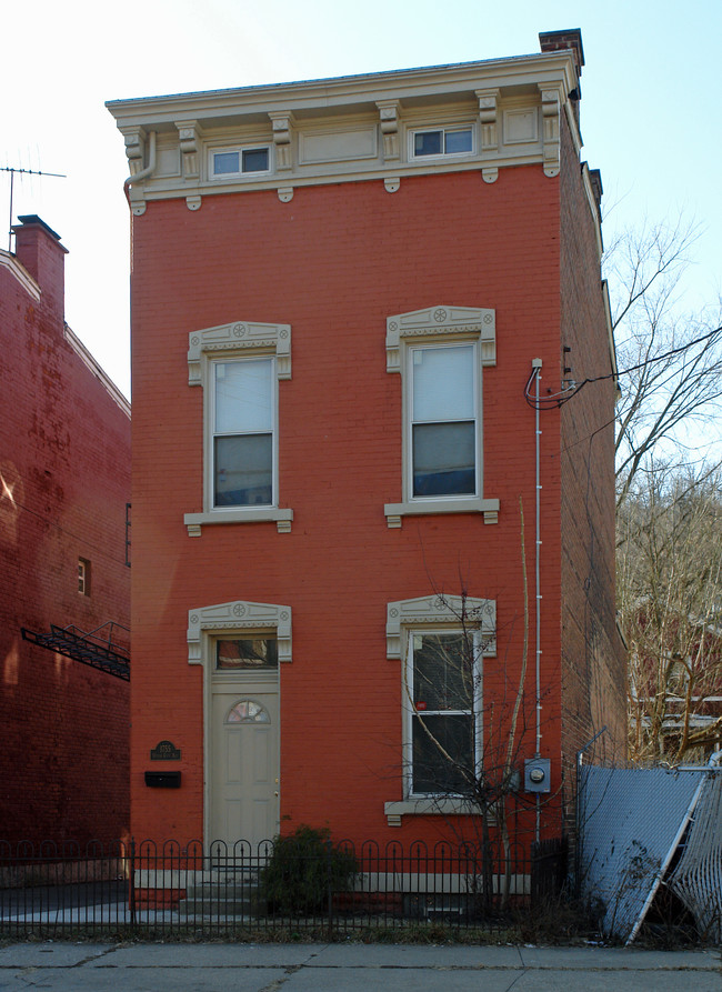 1755 Queen City Ave in Cincinnati, OH - Building Photo - Building Photo